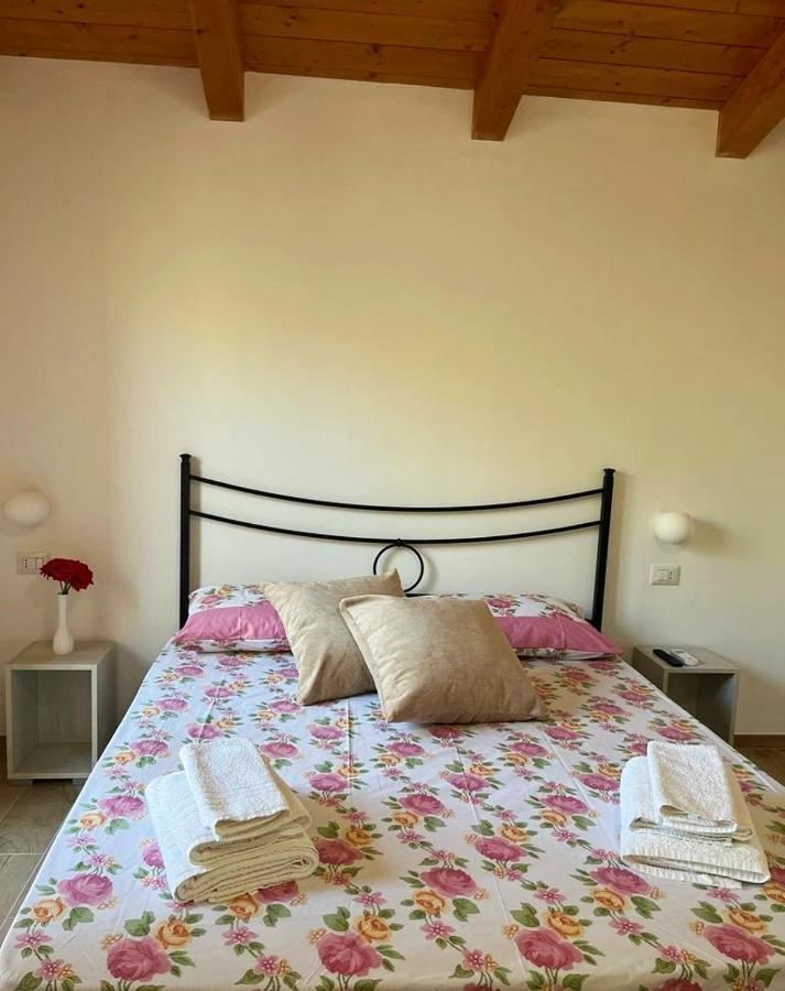 Case Vacanze La Quercia Marina di Camerota Bagian luar foto