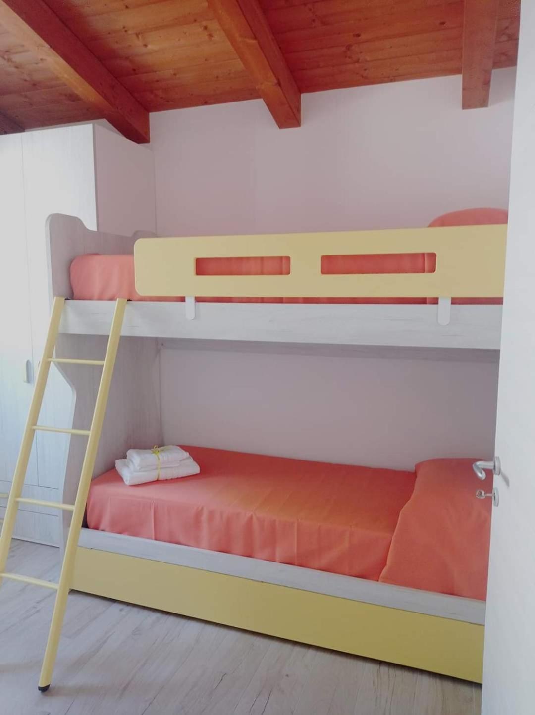 Case Vacanze La Quercia Marina di Camerota Bagian luar foto