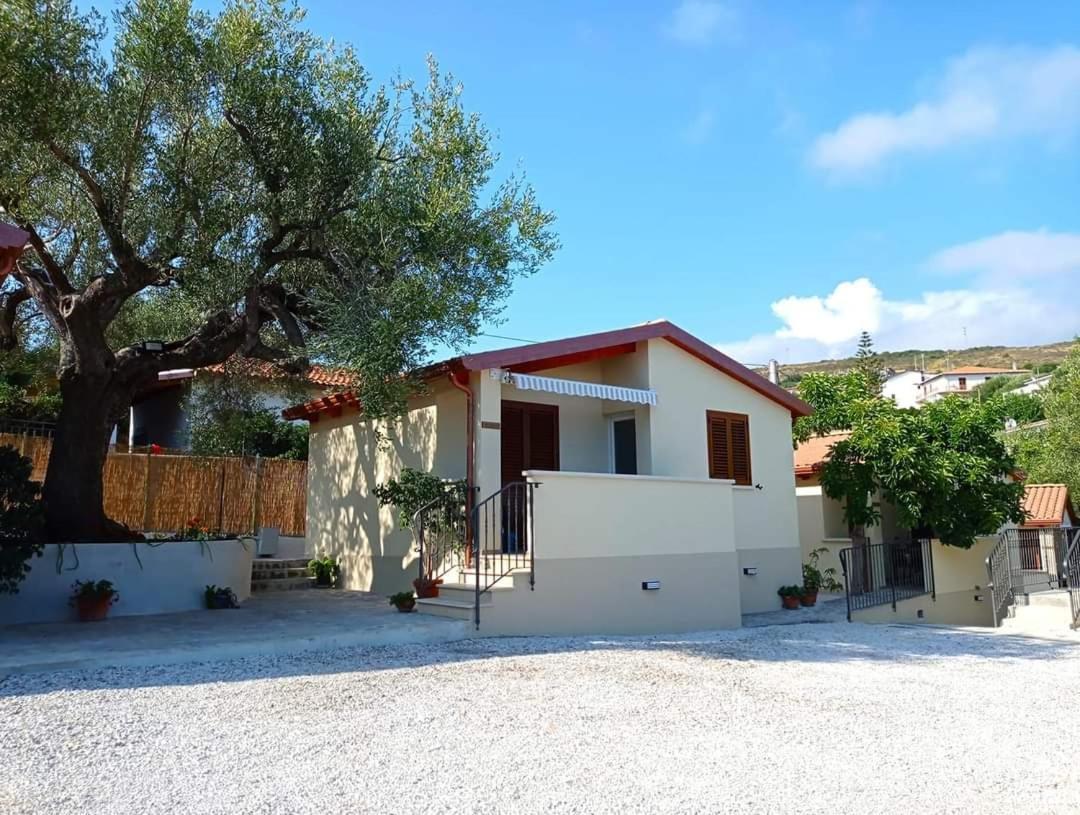 Case Vacanze La Quercia Marina di Camerota Bagian luar foto